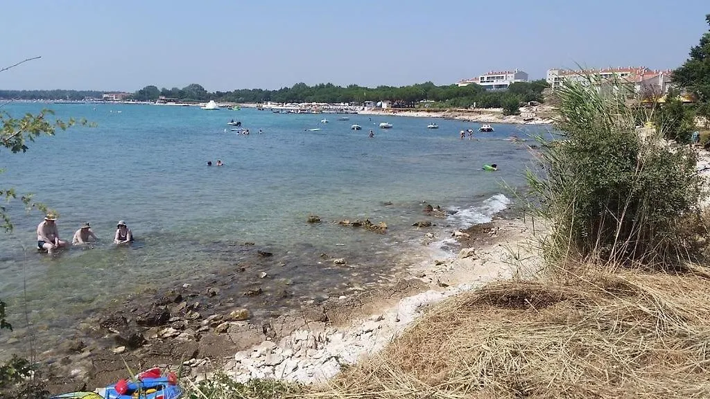 Apartment In Medulin With Sea View, Terrace, Air Conditioning, Wi-Fi